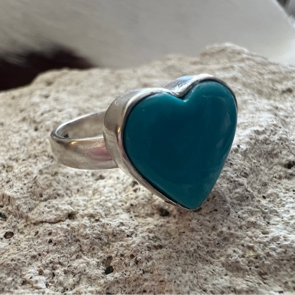 ❤️ Kingman Turquoise Robins Egg Blue Heart Shaped Navajo Style 925 Ring Sz 6.75 - Picture 16 of 16